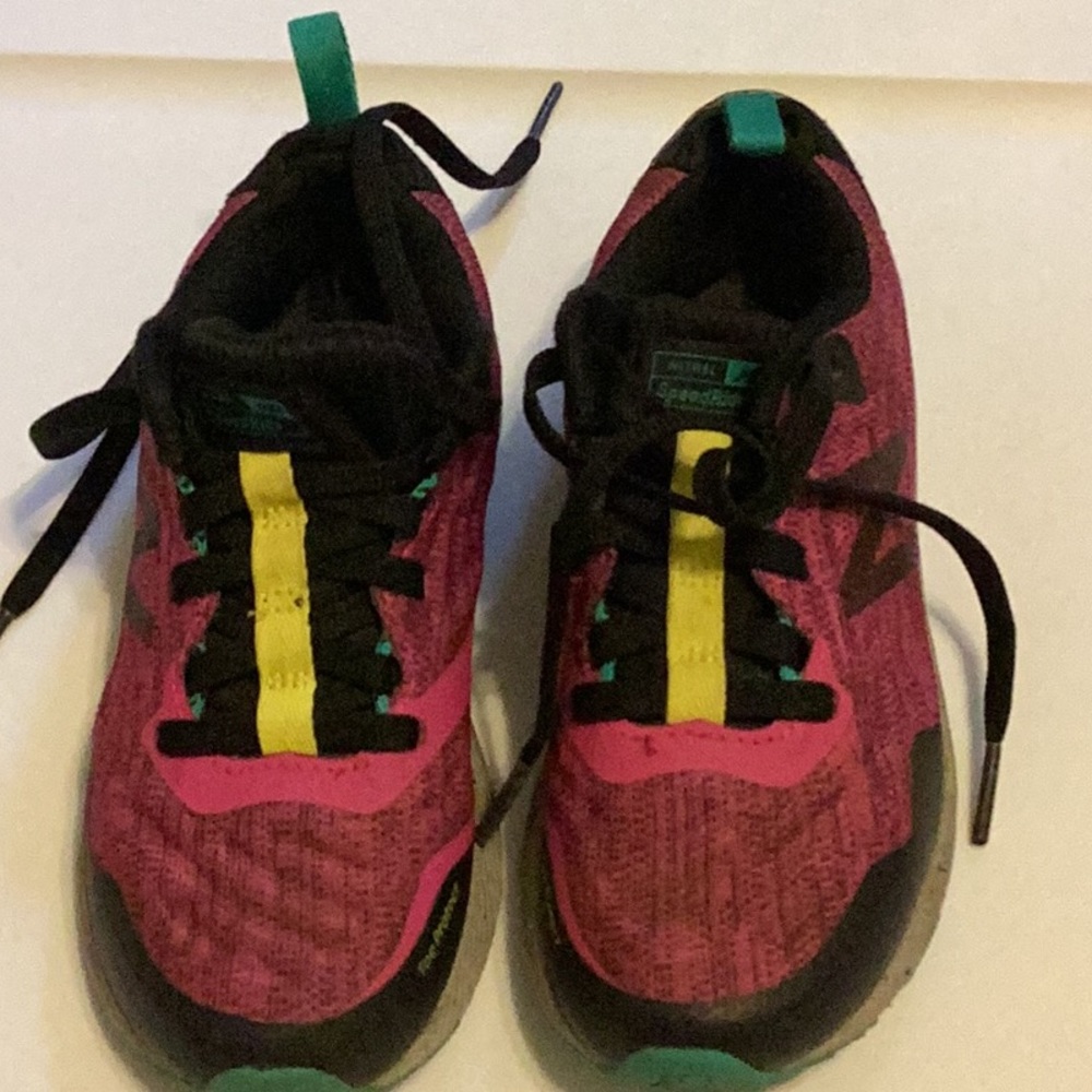 Girls kids new balance 12